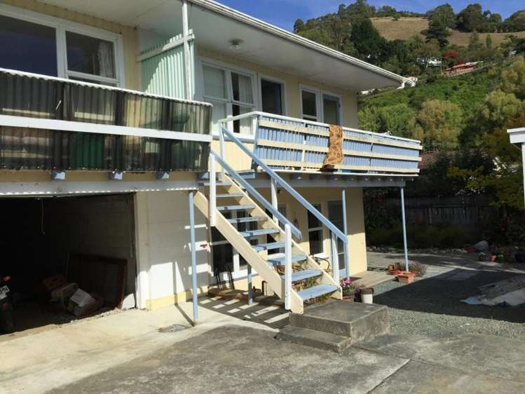 2/200 Nile Street 10810_7