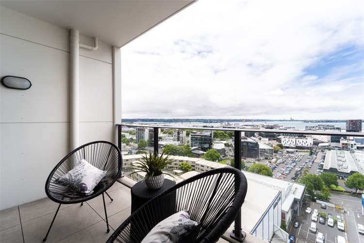 1111/145 Nelson Street Auckland Central_11