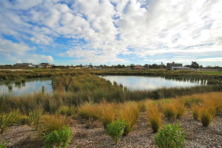 40 Vernon Drive Lincoln_11