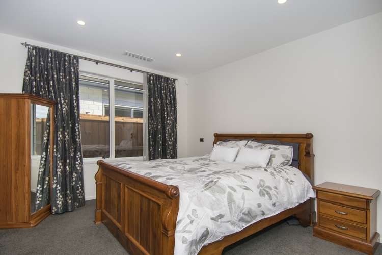 1 Livingstone Drive Papamoa_12