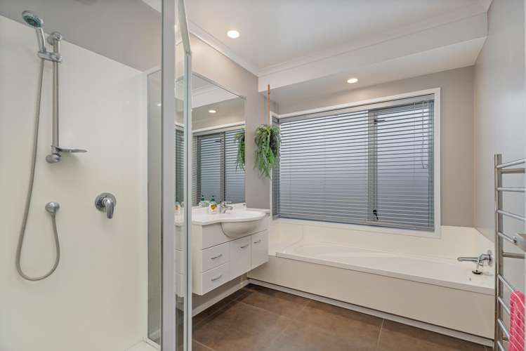 126 Puka Crescent Matarangi_16