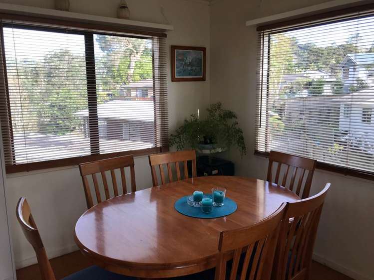 10 John Webster Place Glen Eden_5