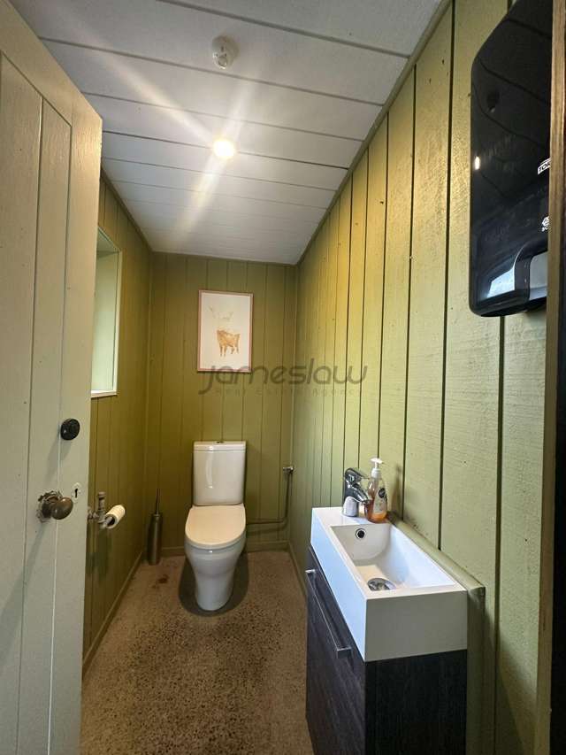 442 North Road Clevedon_2