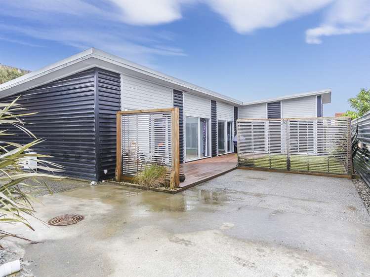 22b Drummond Crescent Kelson_0