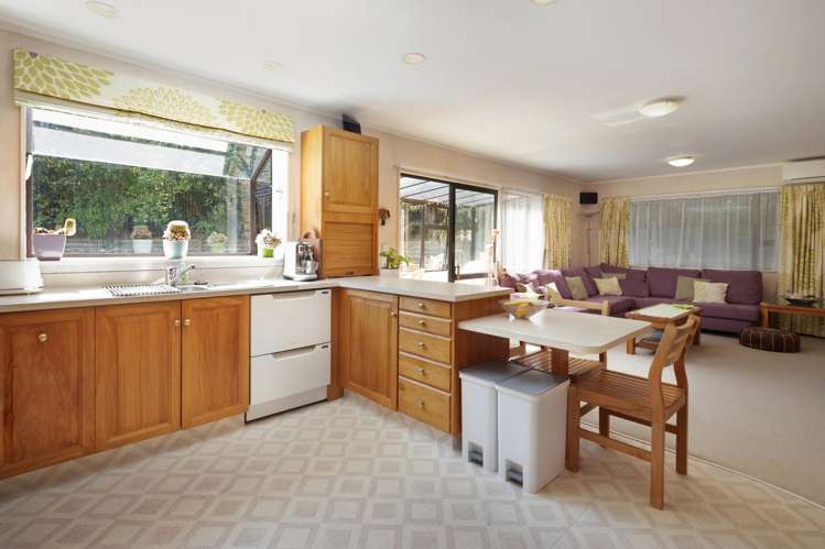 30 Thatcher Crescent Crofton Downs_9