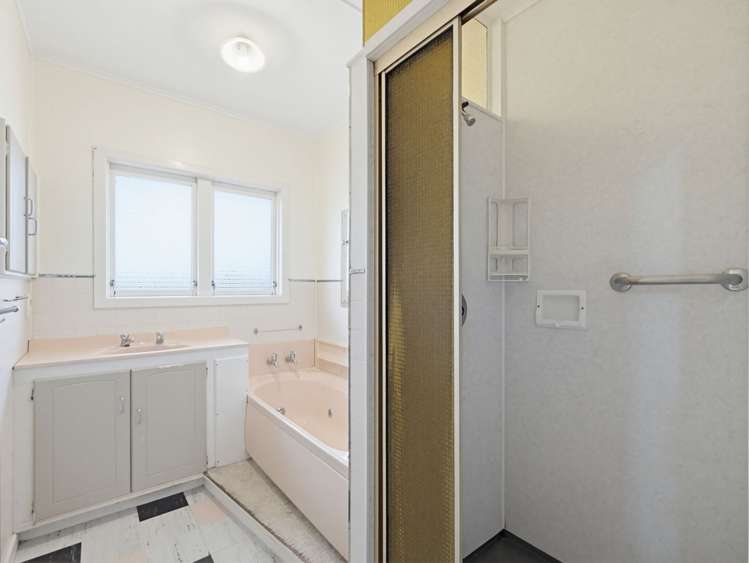 97 Kitchener Road Waiuku_14