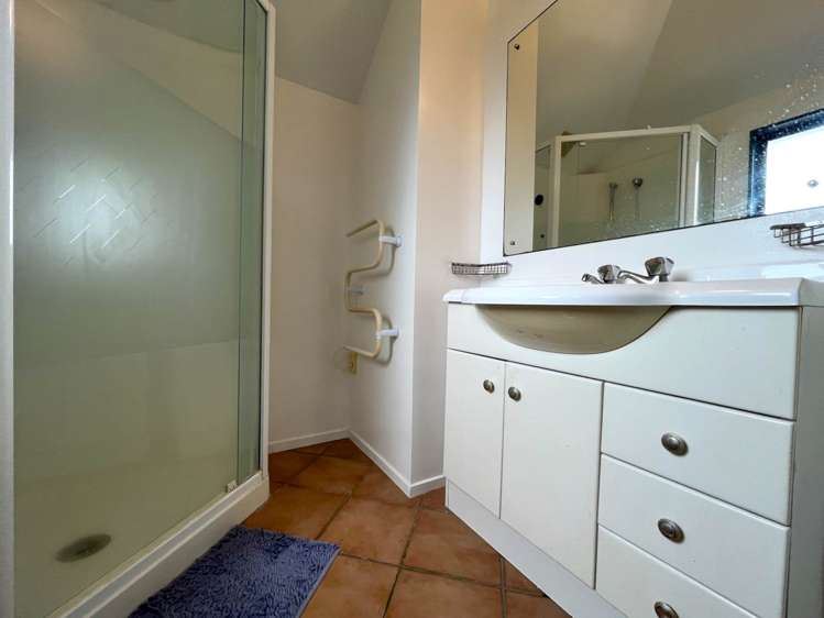 18 Houpara Street One Tree Hill_18