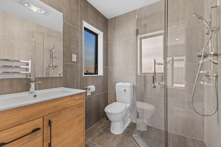 23 Koroheke Road Takanini_16