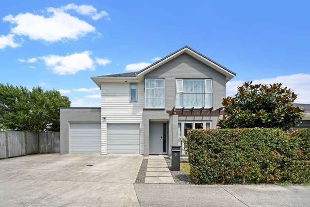 Super Spacious Modern Family Home