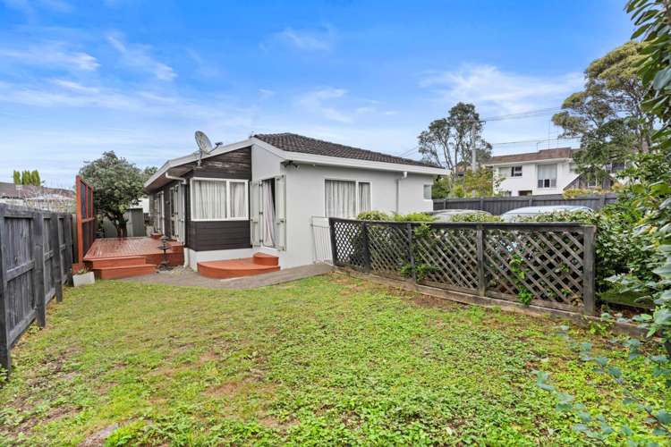 2/296 Wairau Road Glenfield_14