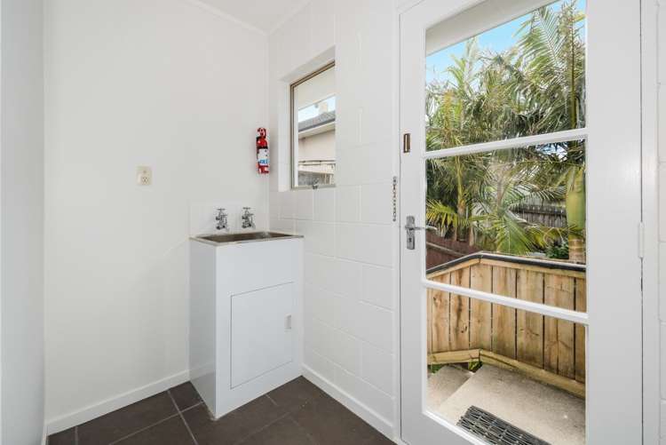 2/6 Richards Avenue Forrest Hill_9
