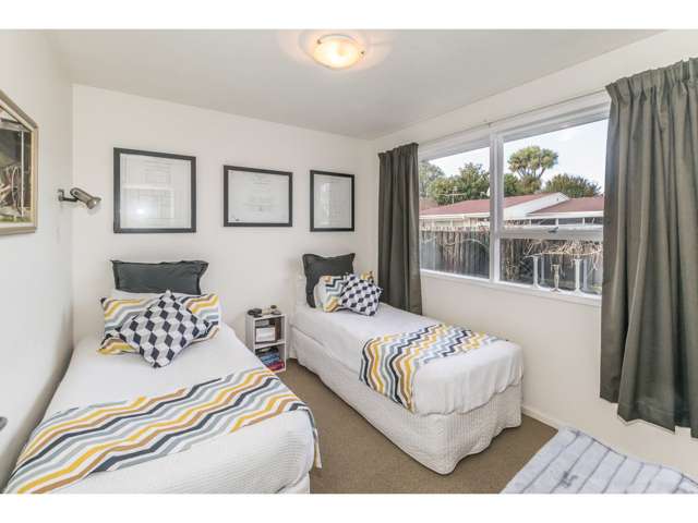 1/34 Ambleside Drive Burnside_2