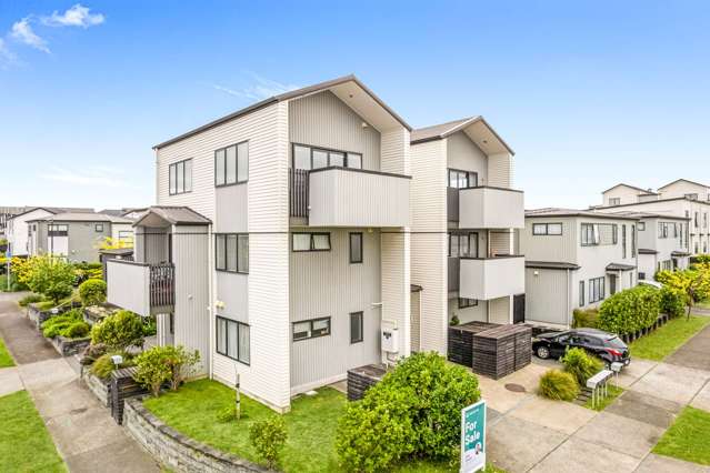 Your Top-Floor Haven by the Bay