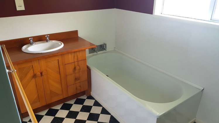 97 Tongue Road Balclutha_5