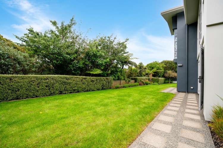 7 Caughley Grove Karori_21