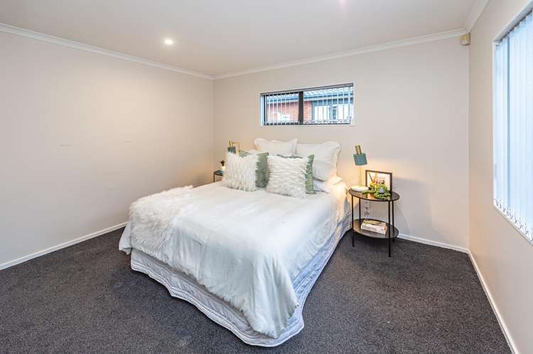 1 Loader Place Tawhero_19