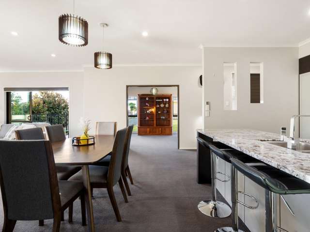 22 Pointon Glade Grandview Heights_4