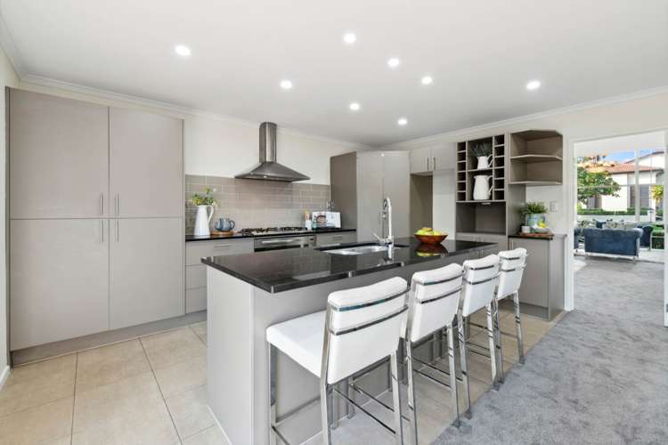 24 Bridgefield Crescent Flat Bush_12