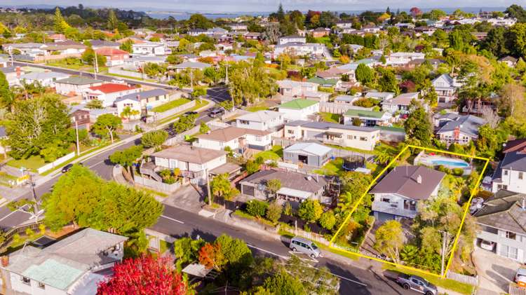 61 Sheridan Drive New Lynn_16