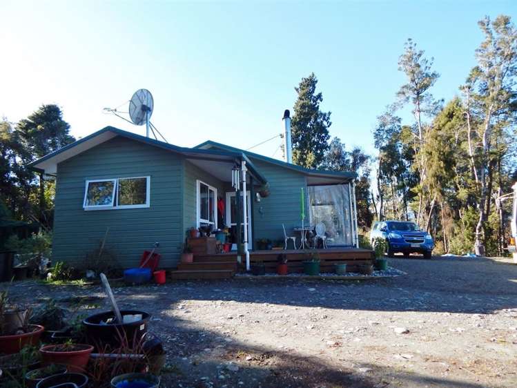 86d Duffers Creek Road Hokitika_11