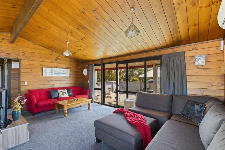 2 Honnor Place Hurdon_15