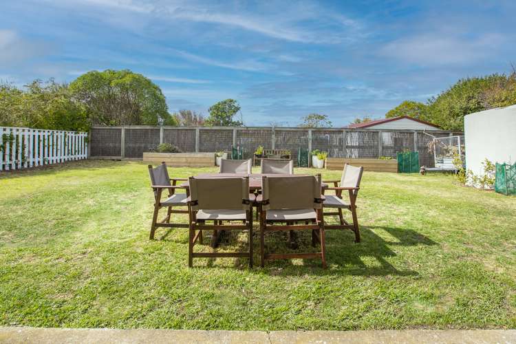 37 Pinedale Crescent Riversdale Beach_14