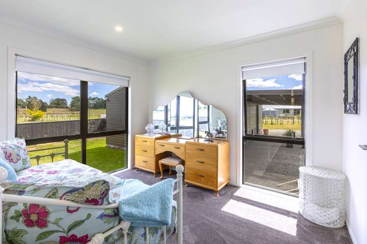 1 Elm Place, RD4 Waipukurau_14