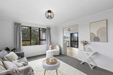 201 Holborn Drive_4