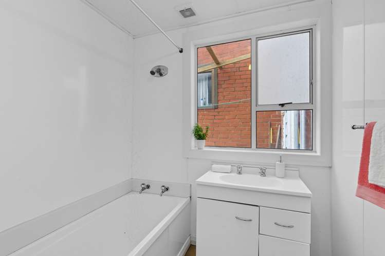 228 Oxford Street South Dunedin_16