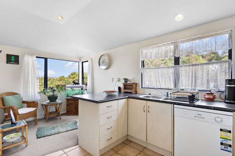 1/51 Noeleen Street Glenfield_5