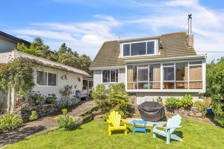 127 Renown Road Raumati South_24