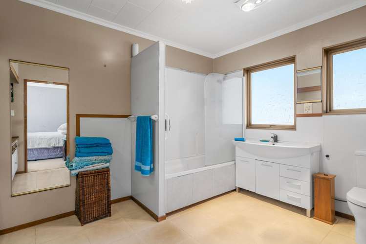 2 Batten Street Glenholme_16