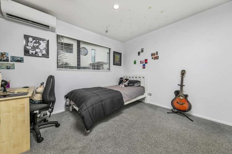 7a Shipton Place Blockhouse Bay_13