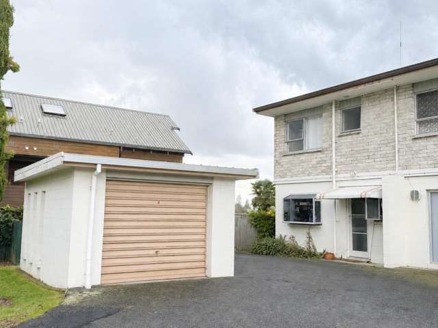 1/1196 Victoria Street 3295_1