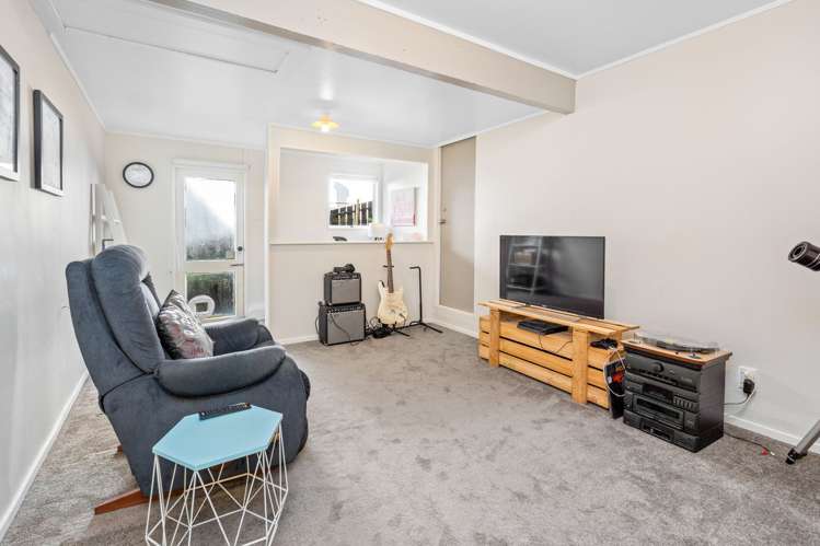 1 Boeing Road Onerahi_11