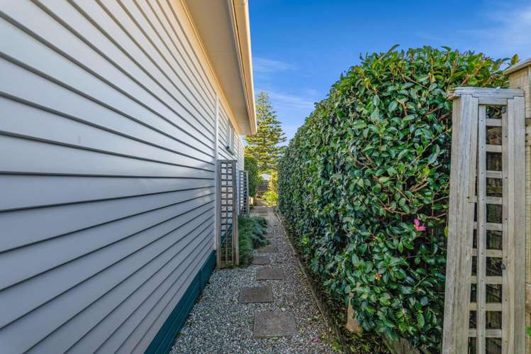 125 Seaview Road Westown_26