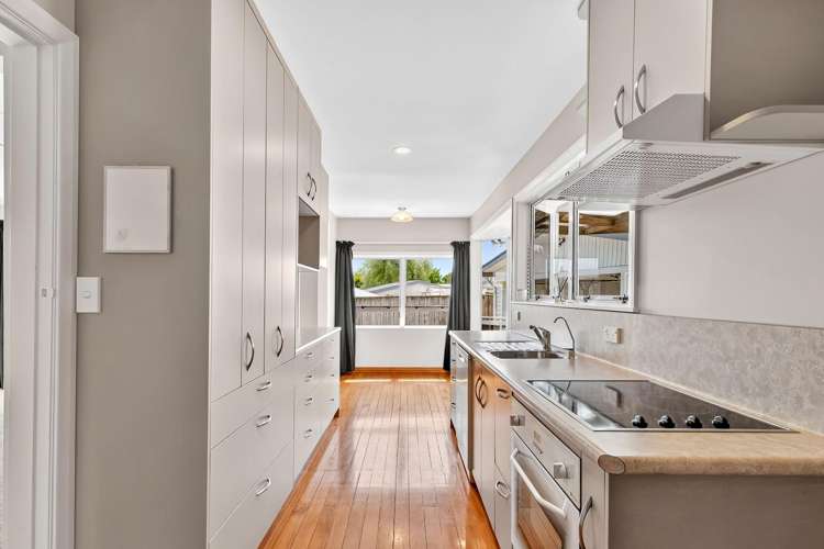 13 Dickens Street Stoke_5