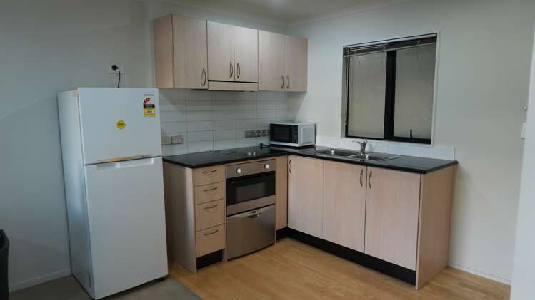 D502/176 Broadway Newmarket_2