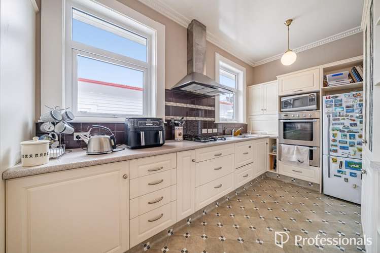 39 Wilford Street Woburn_10