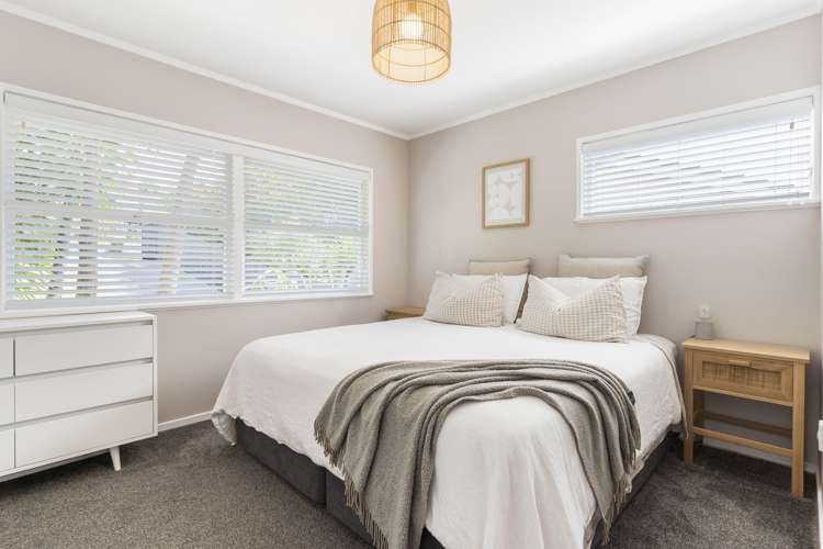 10 Vandeleur Avenue Birkdale_13