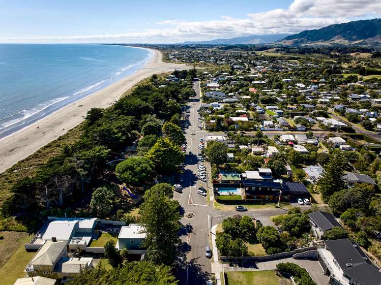 52 Tutere Street Waikanae Beach_3