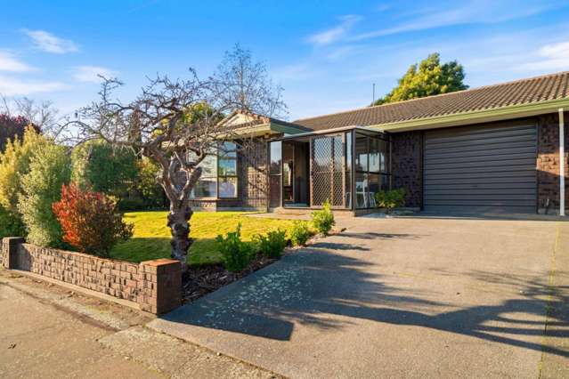 Fabulous Location, Fabulous Opportunity