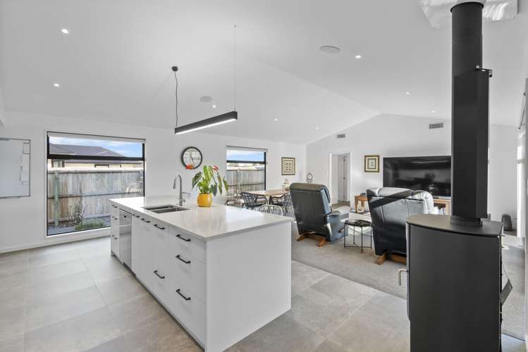 14 Merino Crescent Kirwee_1