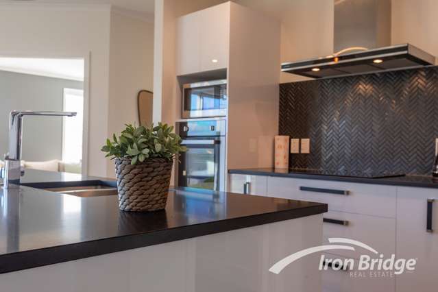 2 Margaret Shields Avenue Aotea_4