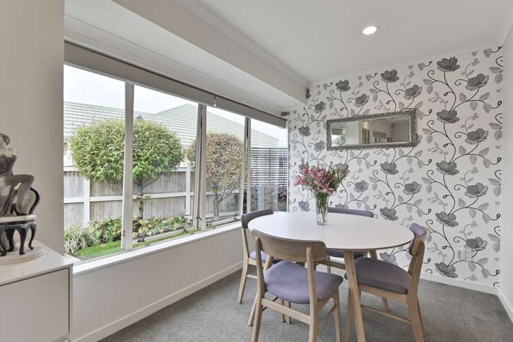 2/212 Grove Road Mayfair_6