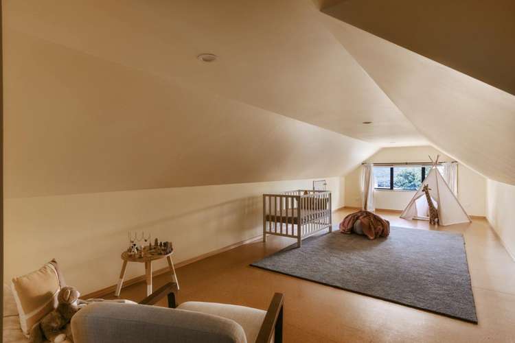 111 Freeburn Road Pyes Pa_17