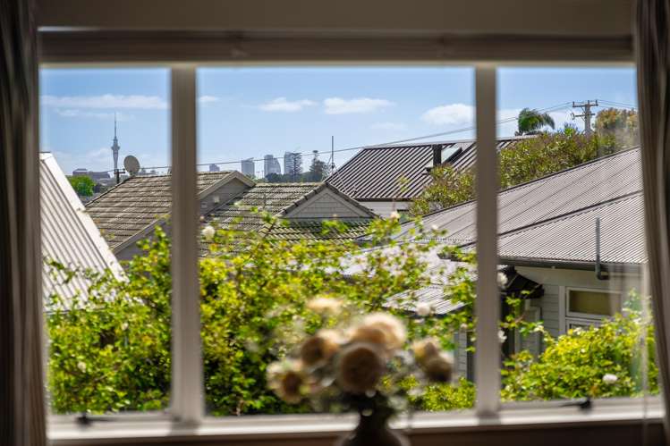 2/2 Kenny Road Remuera_17