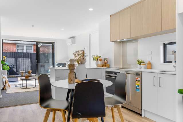 Units 1 -5/6 Ngata Place Hornby_3