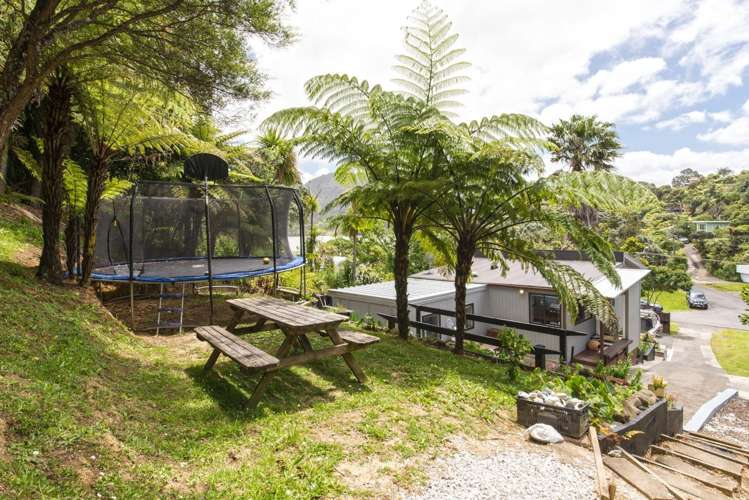 31 Foster Avenue Huia_26