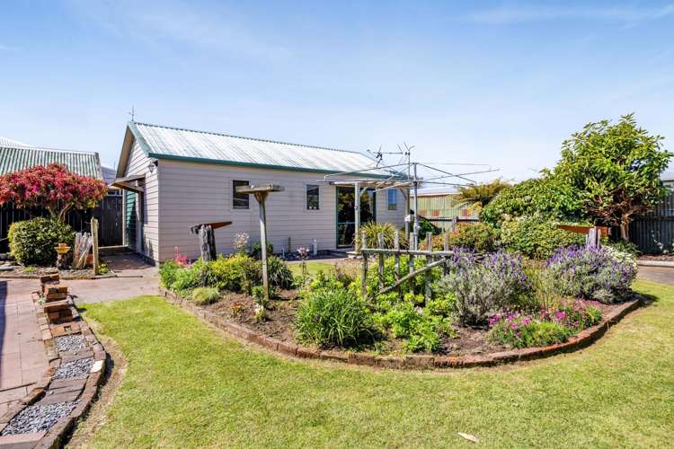 64 Camberwell Road Hawera_26